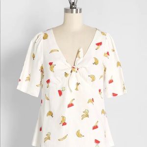 NWOT ModCloth Pack a Picnic Tie-front Top 🍌 🍊 🍉